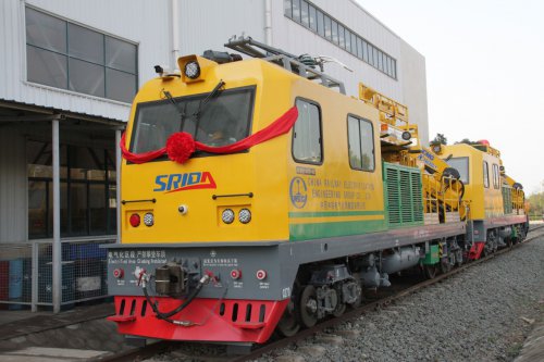 [九游会·AG·「中国」官方网站“智”造]新能源综合作业轨道车