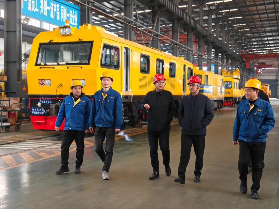 市纪委常委、市委巡察办安雪尽主任莅临九游会·AG·「中国」官方网站重工开展走访慰问活动