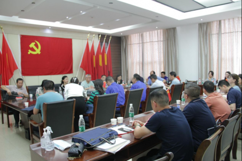 襄阳市委巡察办、九游会·AG·「中国」官方网站重工党支部联合开展5月份主题党日活动